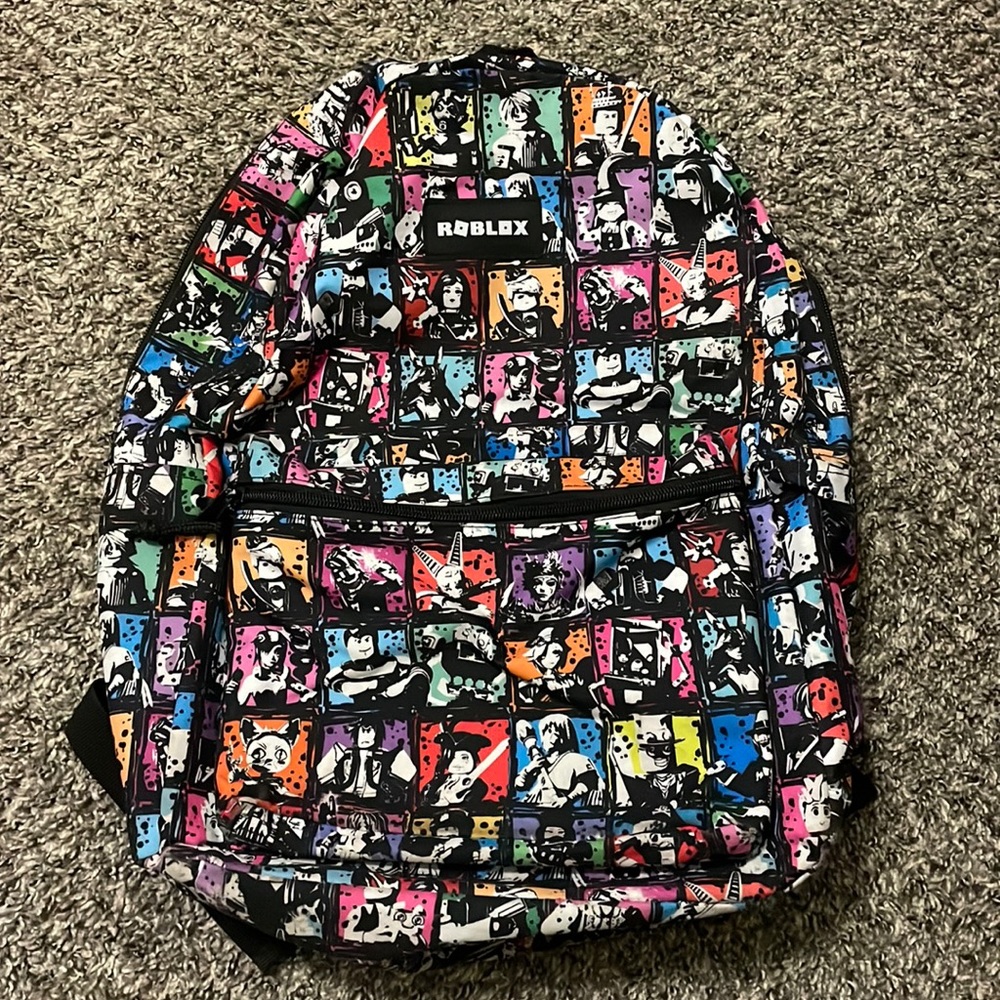 EVERYTHING MUST GO!! 🎉🎉🎉🎉 Roblox backpack